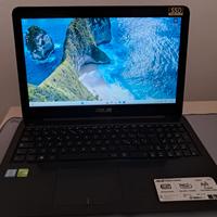 Laptot Asus F556U intel i7 Geforce 930MX