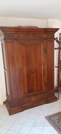 armadio e letto stile classico