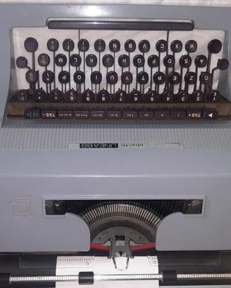 Macchina da scrivere Vintage  Olivetti 88 anni 70