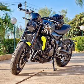 Triumph Trident 660 • 2024 • SOLO 400 km