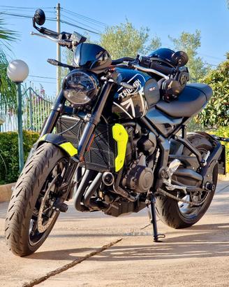Triumph Trident 660 • 2024 • SOLO 400 km