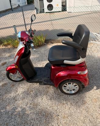 Scooter elettrico Vitale BN021