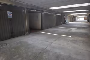 Box / Garage di 14 m² a Cinisello Balsamo