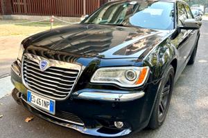 AUTO VERAMENTE BELLA