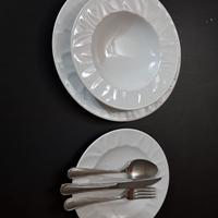 Stoviglie piatti/posate
