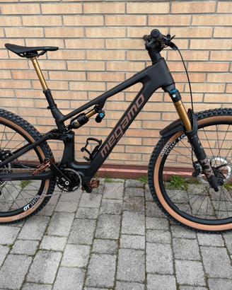 Megamo REASON CRB 01 2026