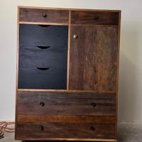 mobile in legno brasiliano Crate and Barrel  