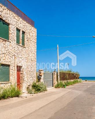 4 vani indipendente 90 mq a 50 mt dal mare Carini