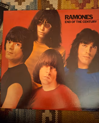 Ramones - End of the century/Pleasant dreams
