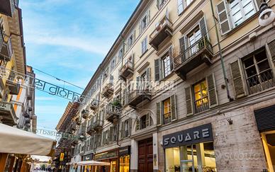 PANORAMICO FINEMENTE RISTRUTTURATO IN VIA LAGRANGE