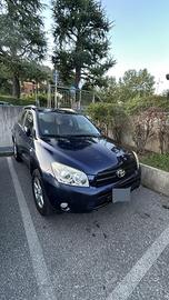 Toyota rav 4 2.2 td 4D