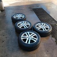 pneumatici più cerchi