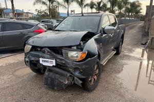 MITSUBISHI L200 4x4 L200 136 CV *AIRB OK
