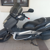 Xmax 125