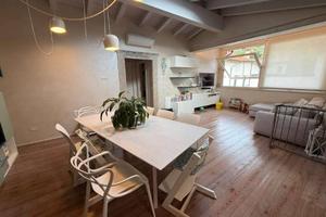 Appartamento di 140 m² con 3 locali e box auto a T