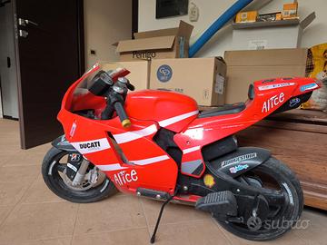 Moto elettrica Peg Perego Ducati Desmosedici 12