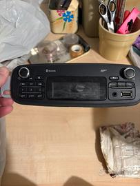 stereo clio 2014