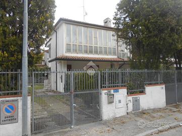 PORZIONE DI QUADRIFAMILIARE A COMACCHIO