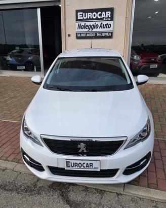Peugeot 308 BlueHDi 130 S&S Business