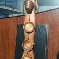 Oggetti decorativi da cucina in rame.