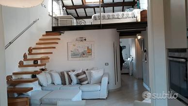 Deliziosa mansarda centro storico orbetello