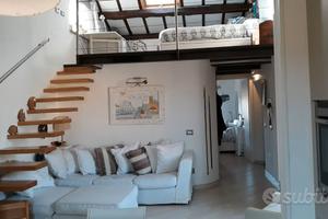 Deliziosa mansarda centro storico orbetello