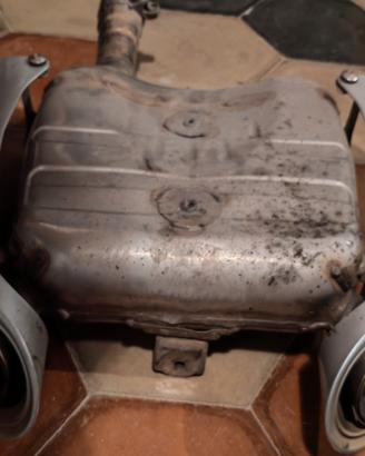 Suzuki Gsr600 scarico originale