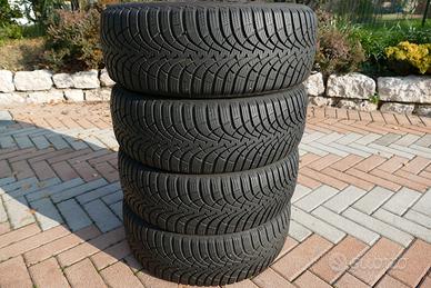 gomme invernali GoodYear 205\55\16 al 80%