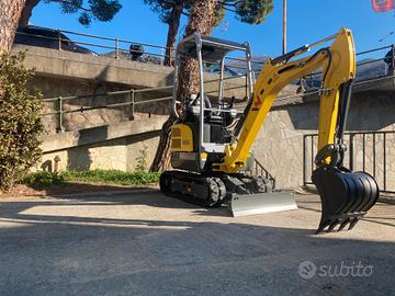 Mini Escavatore cingolato Wacker Neuson EZ17