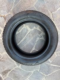 Gomma Bridgestone Blizzak LM005 235:55 R19 105V