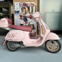 Moto Elettrica Peg Perego Vespa Mon Amour rosa bam