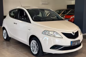 Lancia Ypsilon 1.2 69 CV 5 porte Platinum GPL