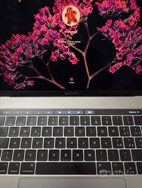 Macbook Pro 2016 256 GB schermo  15"