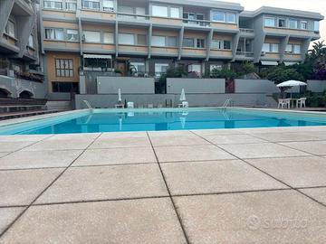 Aci Castello, Scogliera Baia Verde