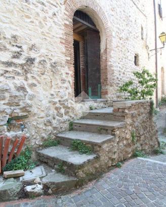 2 LOCALI A TOFFIA