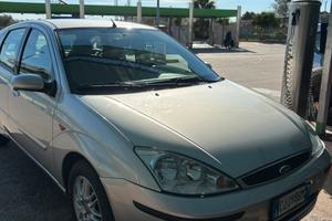 Ford focus ghia 1.6 benzina 2003 asi