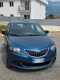 Lancia Ypsilon Ibrida 