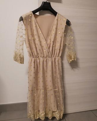 vestito color oro