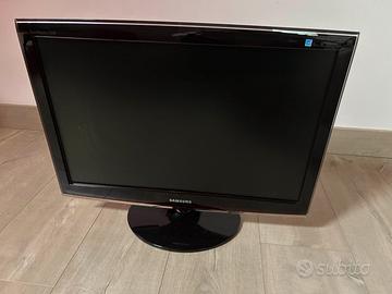 MONITOR 24"
