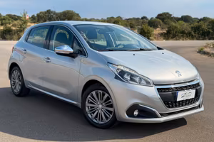 Peugeot 208 1.6 BlueHDi 100cv 5 porte Allure