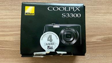 Fotocamera digitale compatta Nikon Coolpix S3300