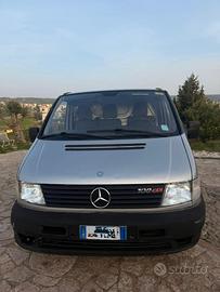 Veicolo trasporto salme