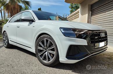Audi q8 50tdi 286 cv mild-hybrid sline plus