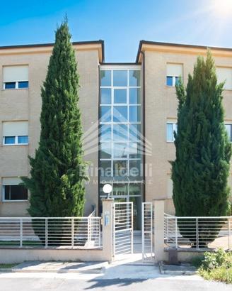 Tri locale con P auto e Cantina? Eccolo