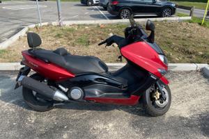 Yamaha T Max - 2005