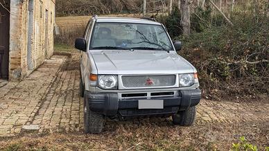 MITSUBICHI PAJERO V20