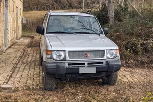 MITSUBICHI PAJERO V20