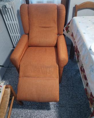 poltrona reclinabile 