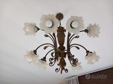 Lampadario con fiori in vetro 
