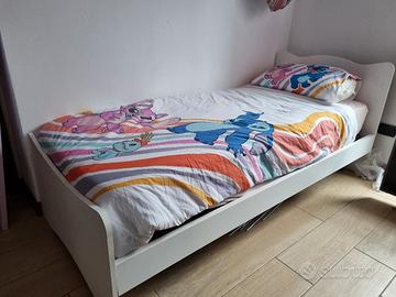 letto bambina + comodino 